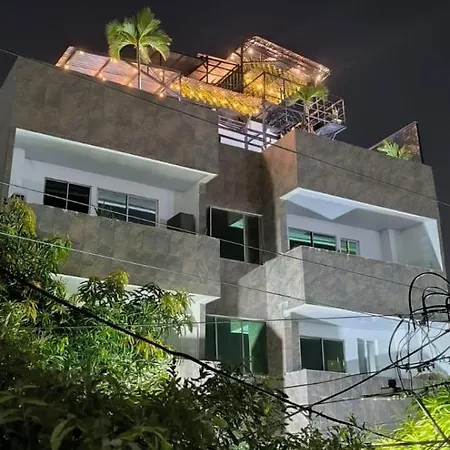 Ha Luxury Pensión 4*
